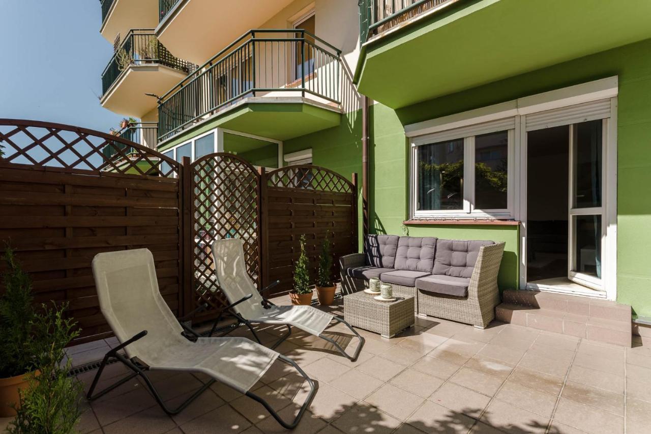 Chill Apartments Kabaty Family Warschau Exterior foto