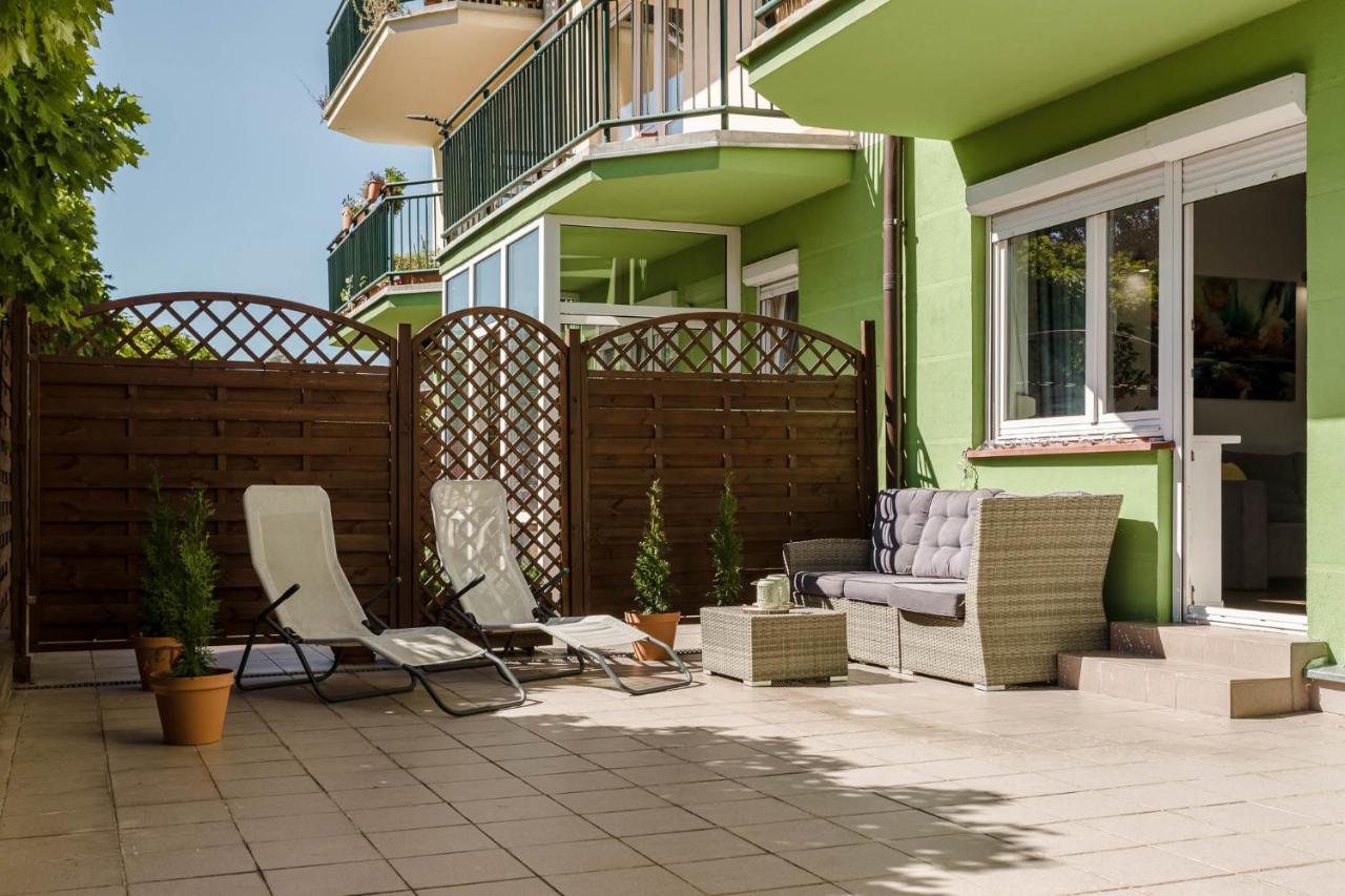 Chill Apartments Kabaty Family Warschau Exterior foto