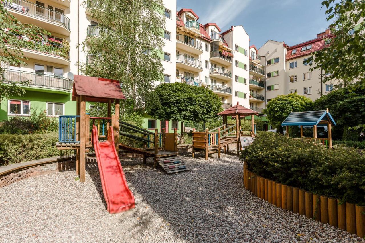 Chill Apartments Kabaty Family Warschau Exterior foto